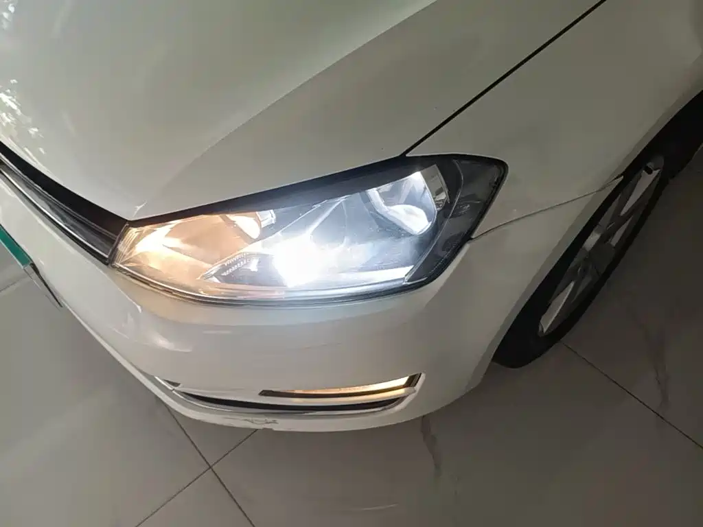 Volkswagen Golf — миниатюра 24