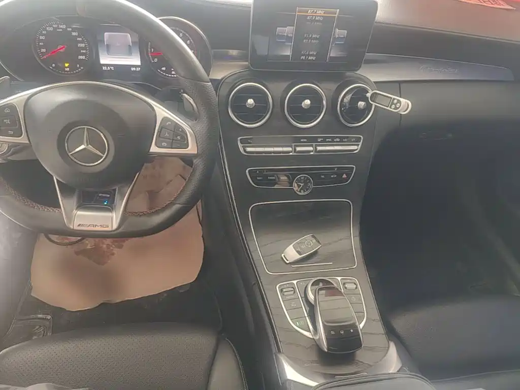 Mercedes-Benz C-Class — миниатюра 10