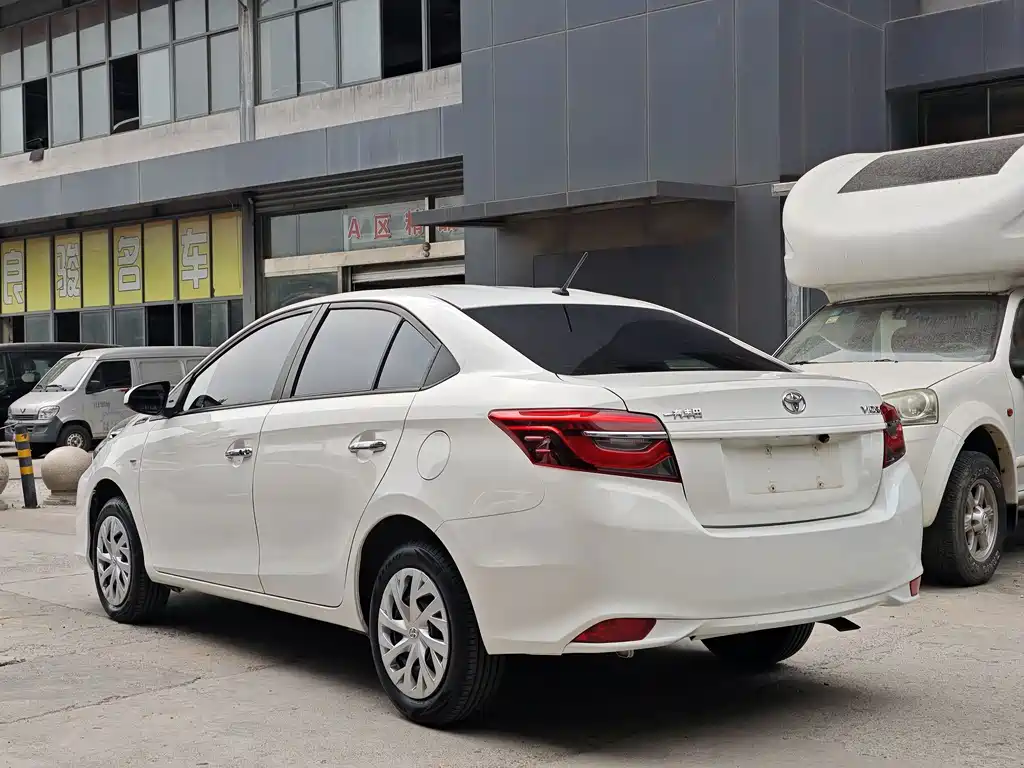 Toyota Vios — миниатюра 6