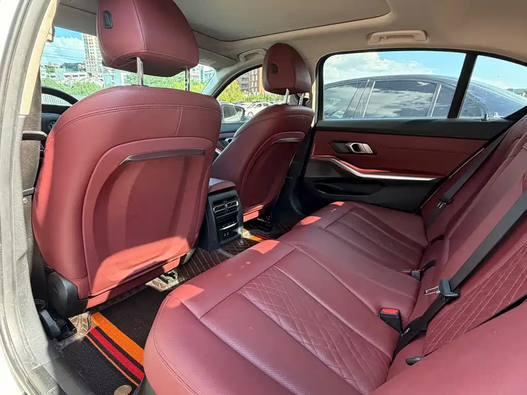 BMW 3 Series — миниатюра 12