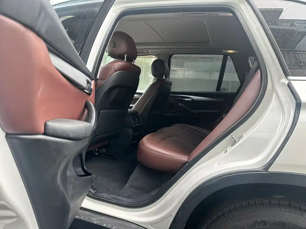 BMW X5 (Import) — миниатюра 5