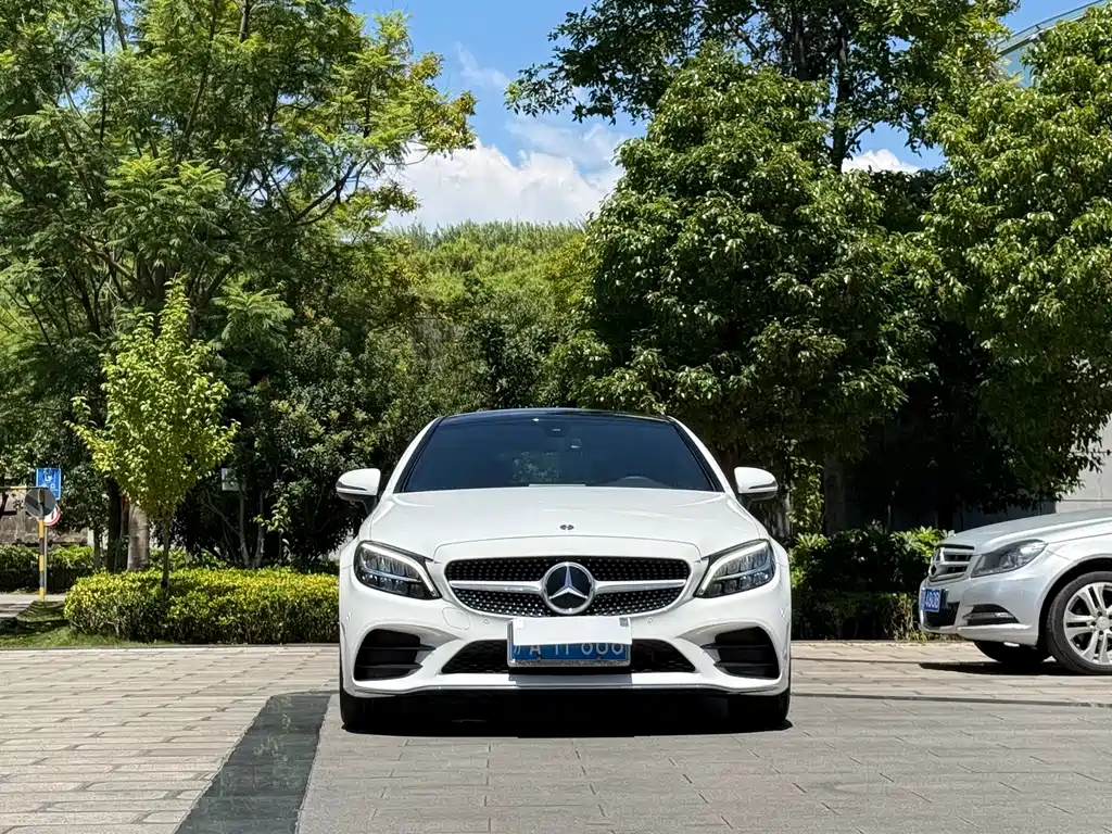 Mercedes-Benz C-Class (Import) — миниатюра 2