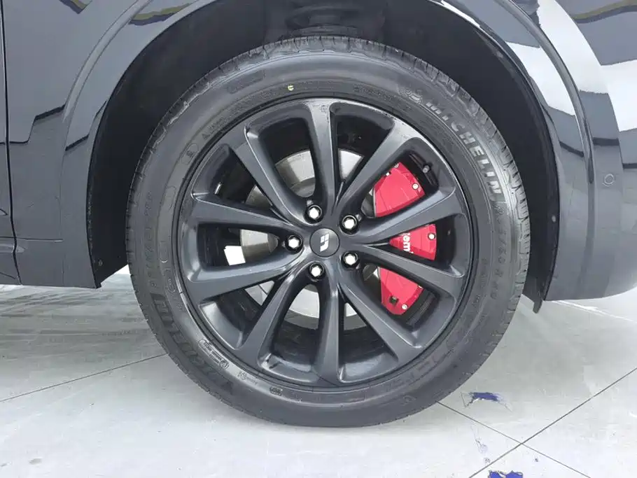 Li Auto ONE 2021 6 мест