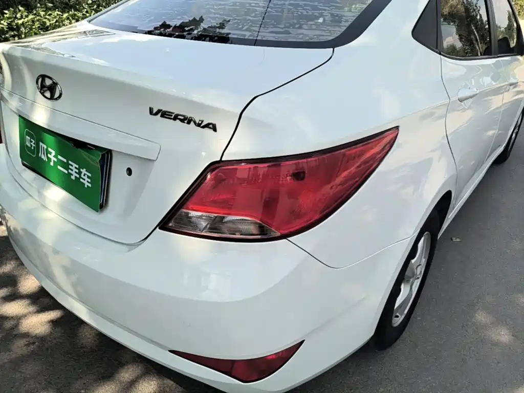 Hyundai Verna — миниатюра 8