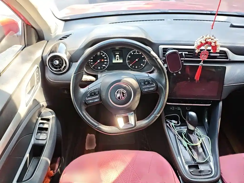 MG ZS — миниатюра 3