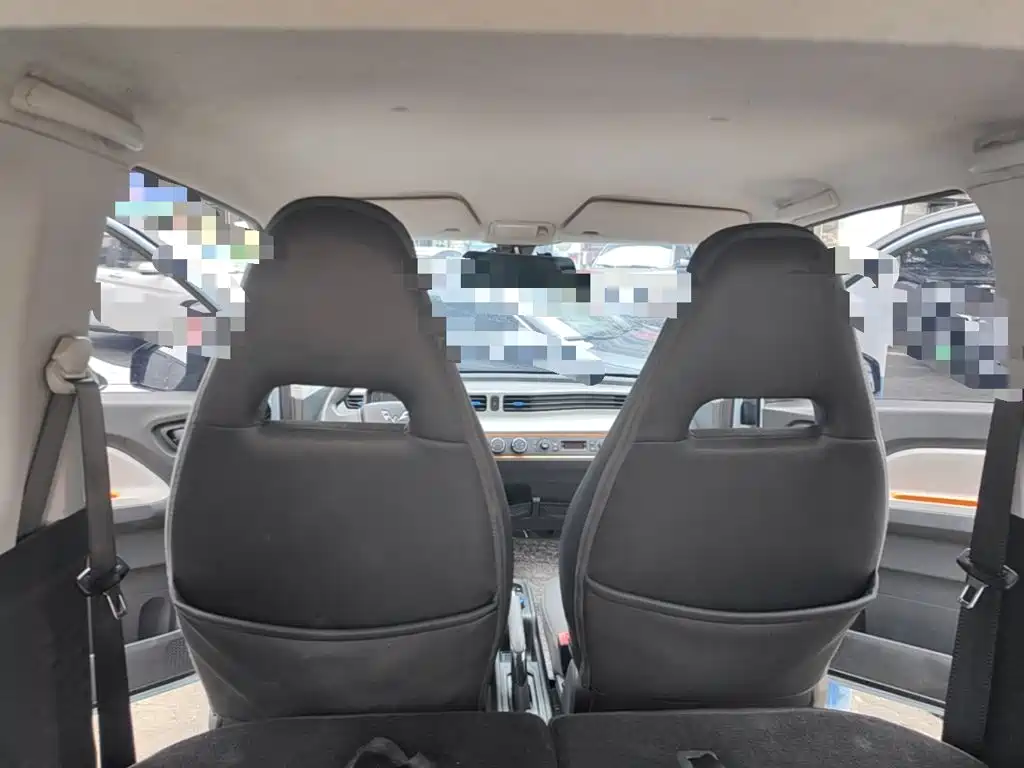Wuling MINIEV — миниатюра 18