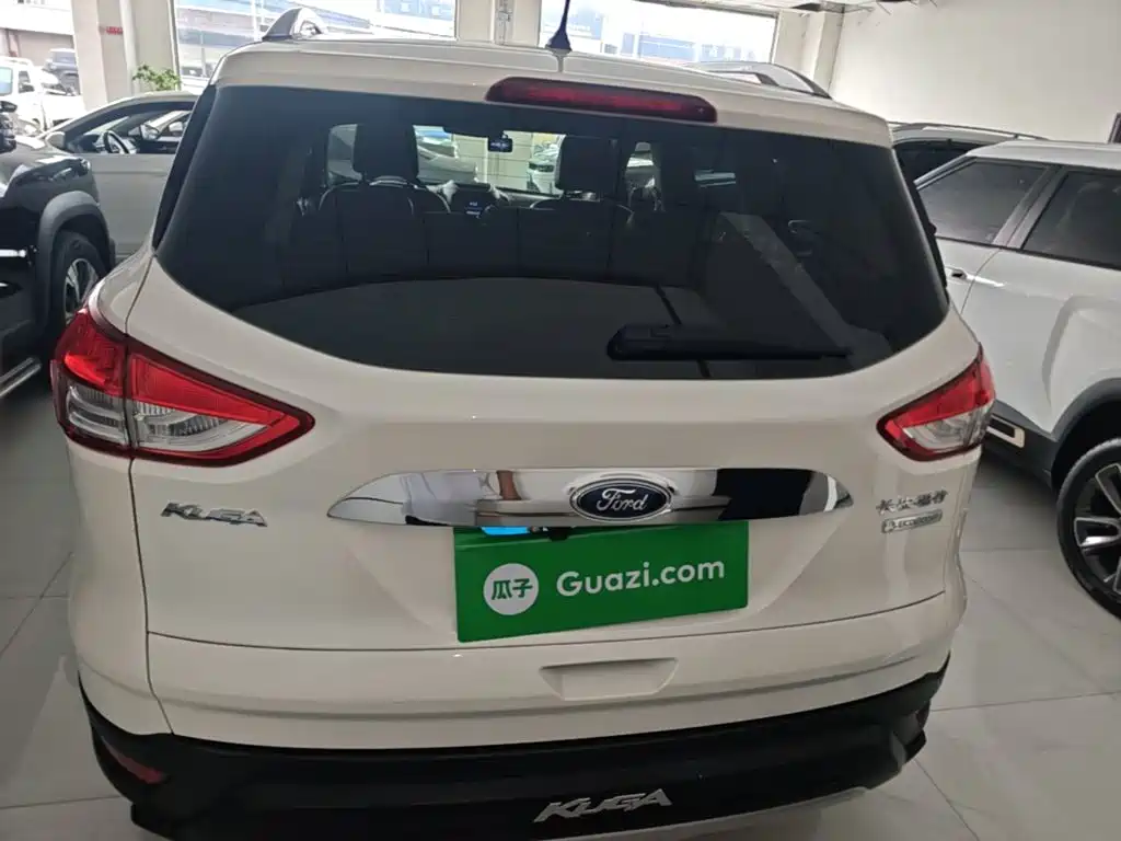 Ford Kuga — миниатюра 6