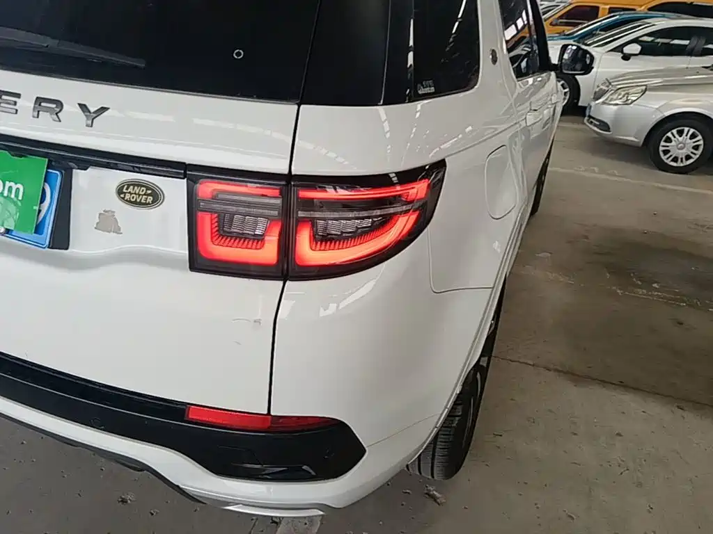 Land Rover Discovery Sport — миниатюра 8