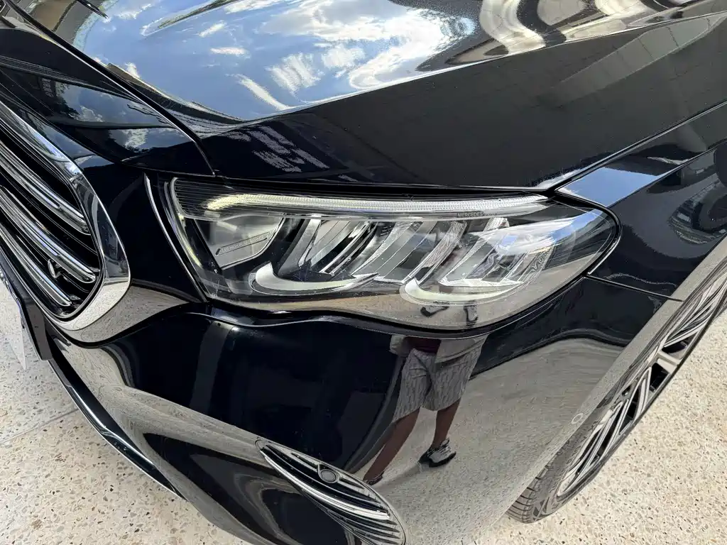 Mercedes-Benz E-Class — миниатюра 22