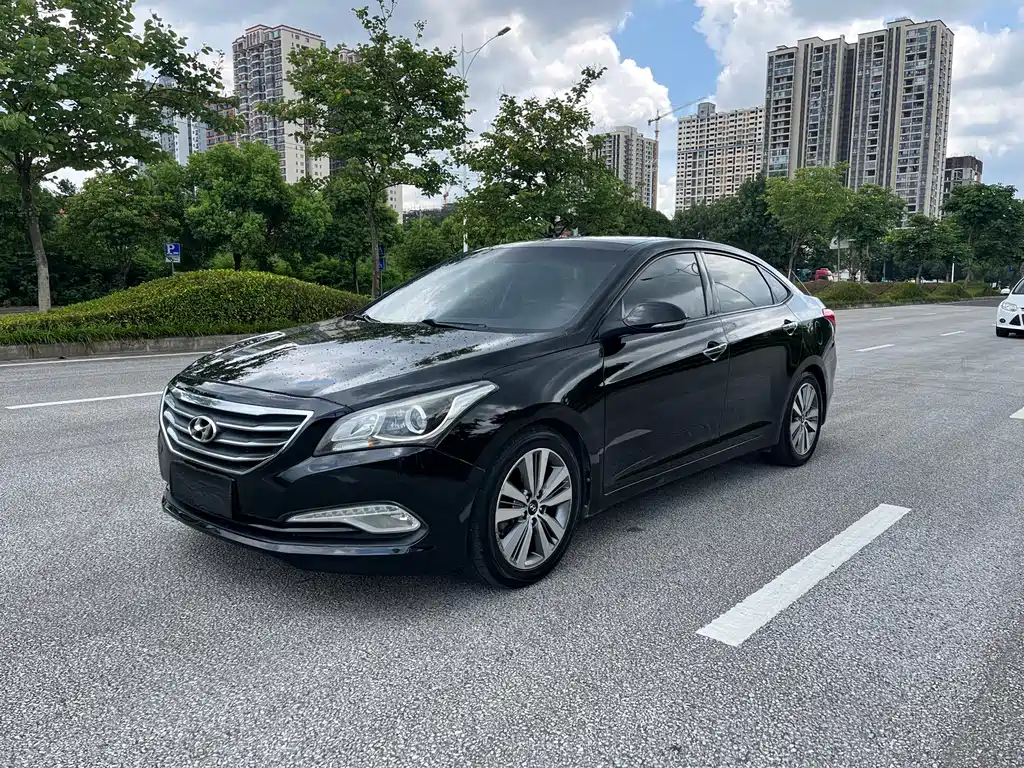 Hyundai Mistra 2014
