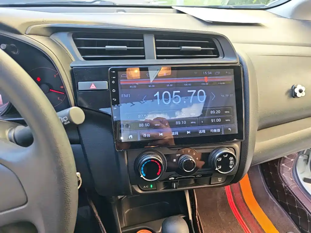 Honda Fit — миниатюра 13