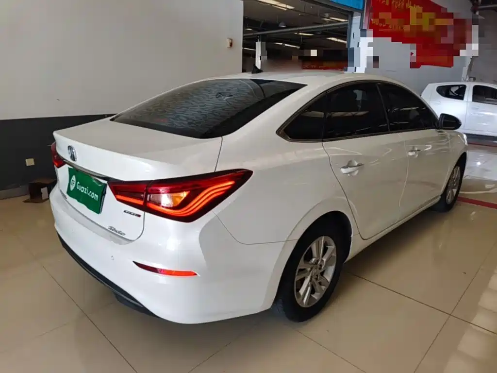 Changan Eado — миниатюра 7