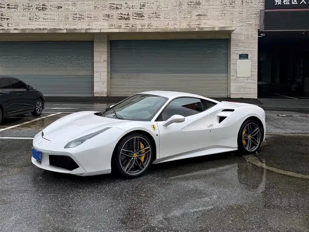 Ferrari 488