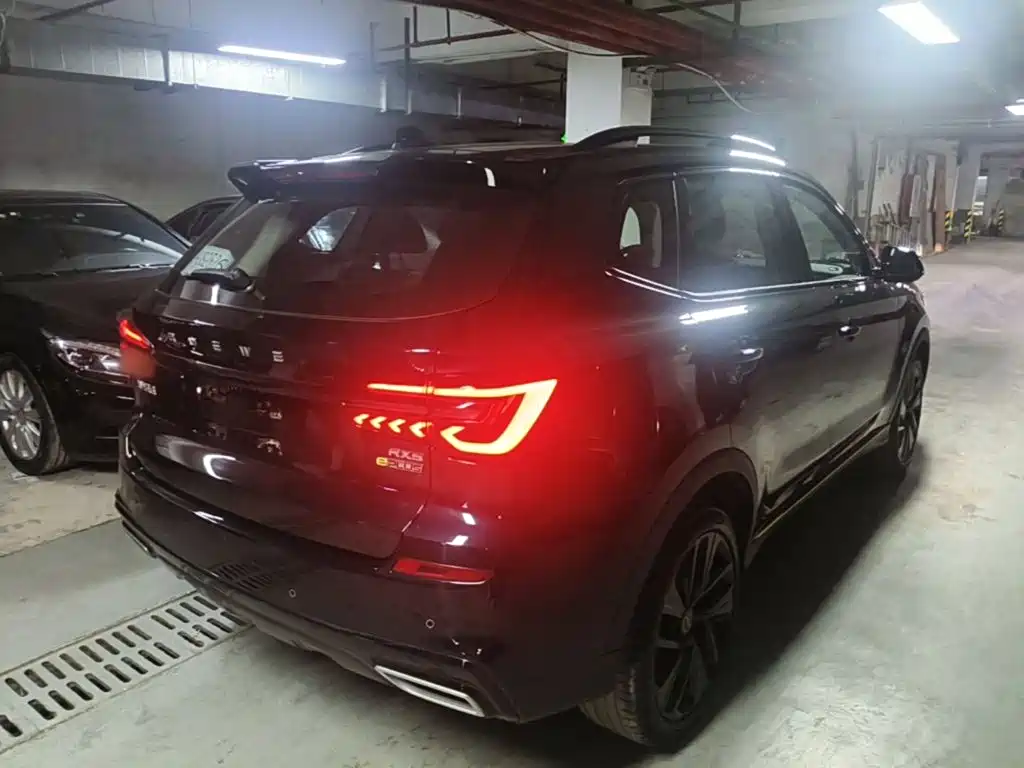 Roewe RX5 New Energy — миниатюра 7