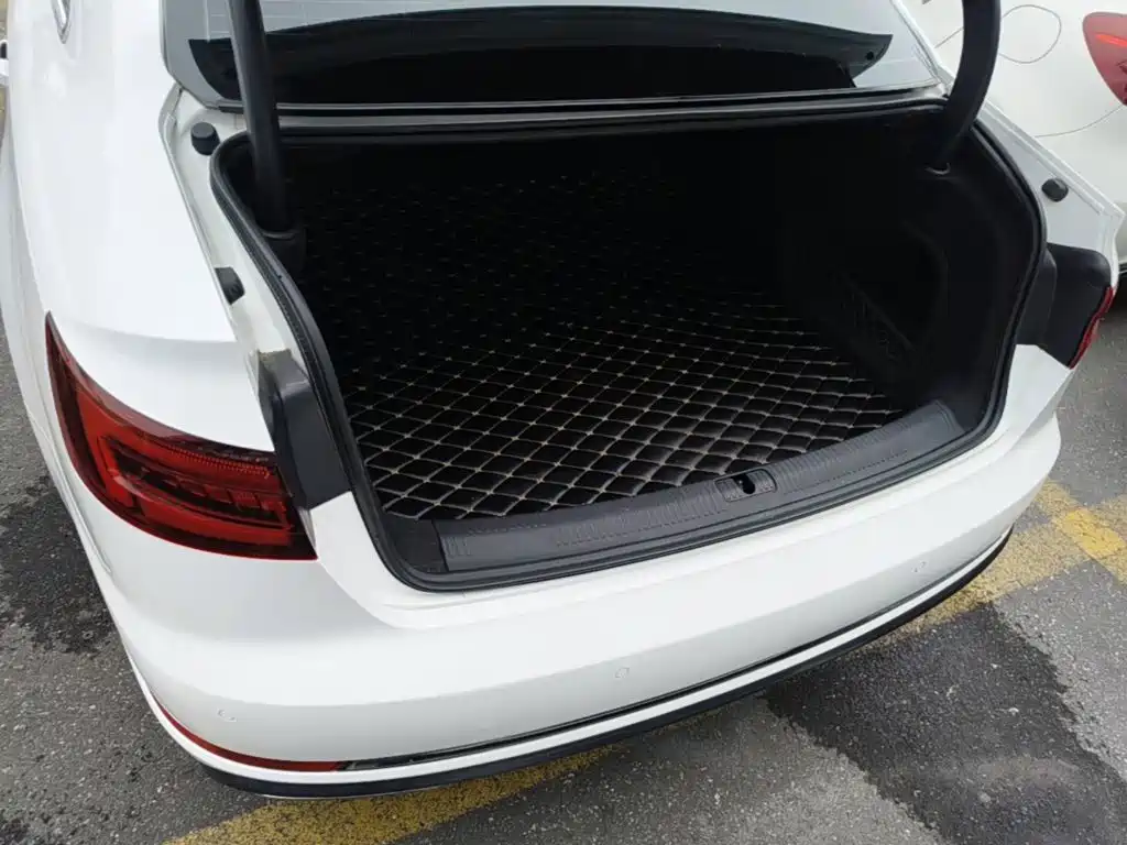 Audi A4L — миниатюра 19