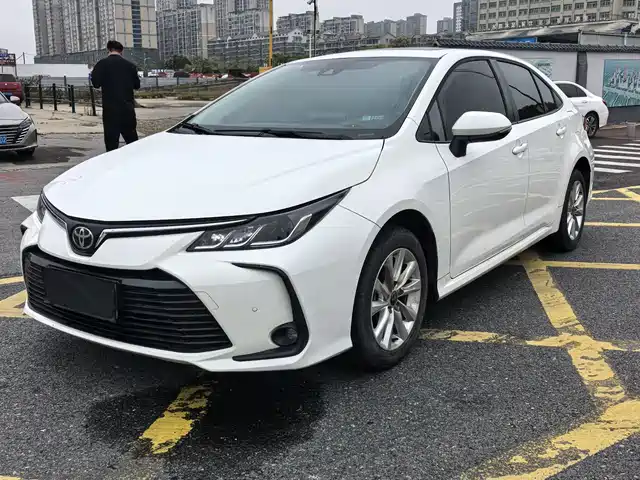 TOYOTA COROLLA 2021