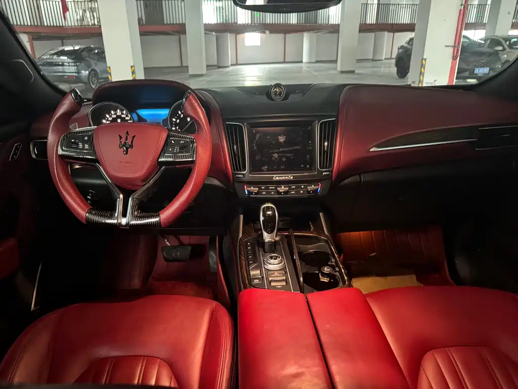 Maserati Levante — миниатюра 8