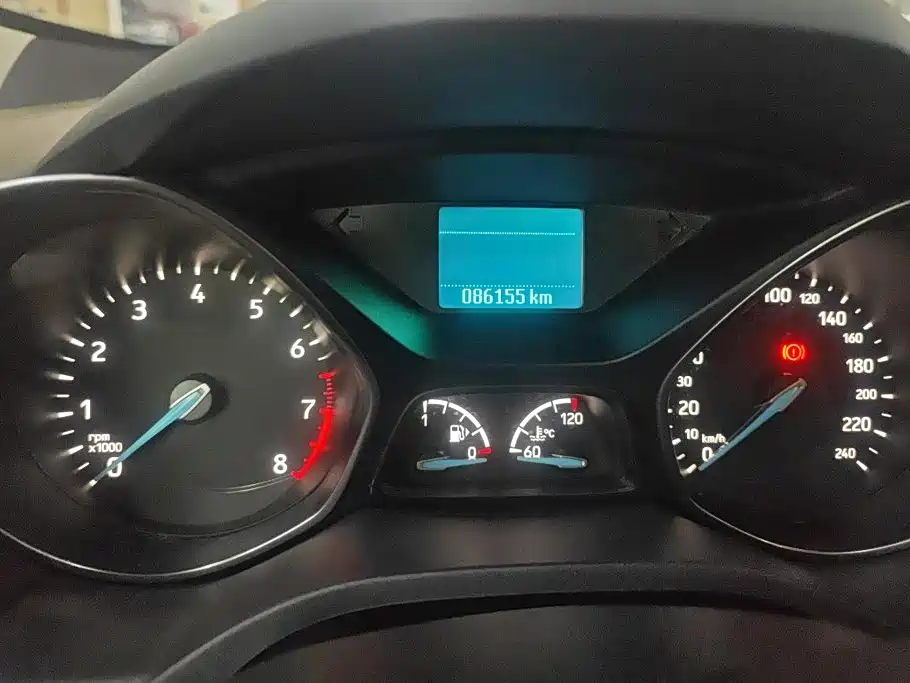 Ford Kuga — миниатюра 14