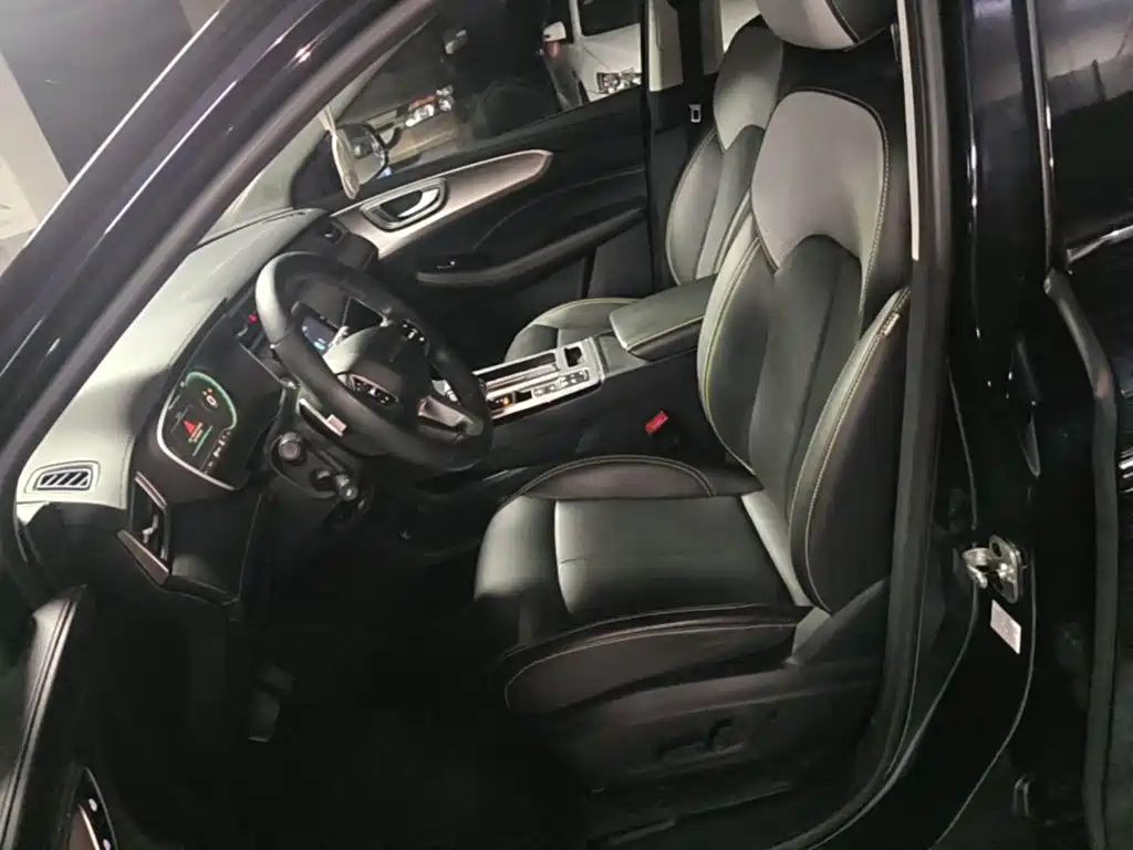 Roewe RX5 New Energy — миниатюра 15