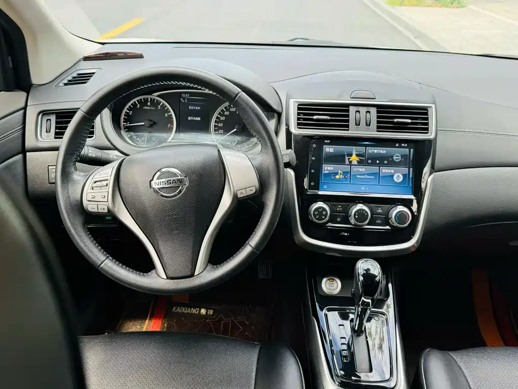 Nissan Tiida — миниатюра 5