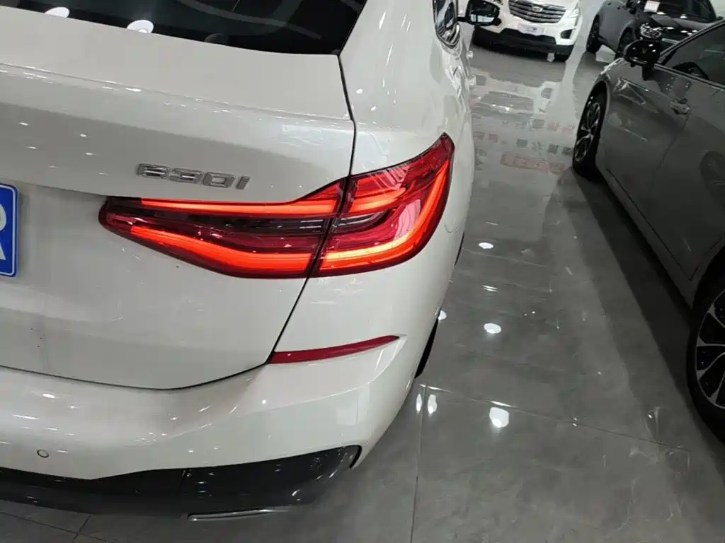 BMW 6 Series GT — миниатюра 8