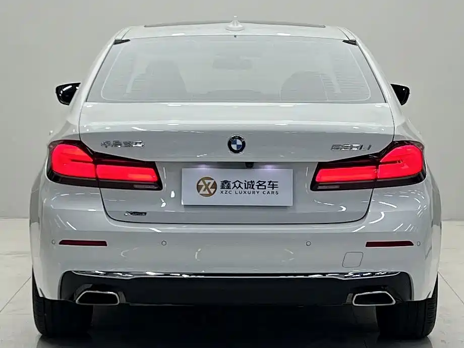 BMW 5 Series — миниатюра 4