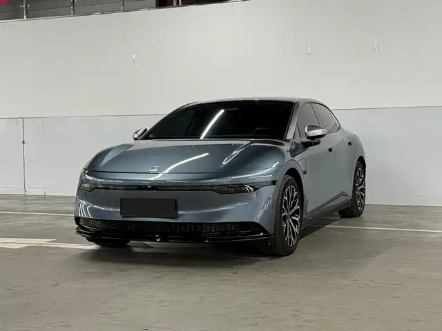 2024 Zeekr 007