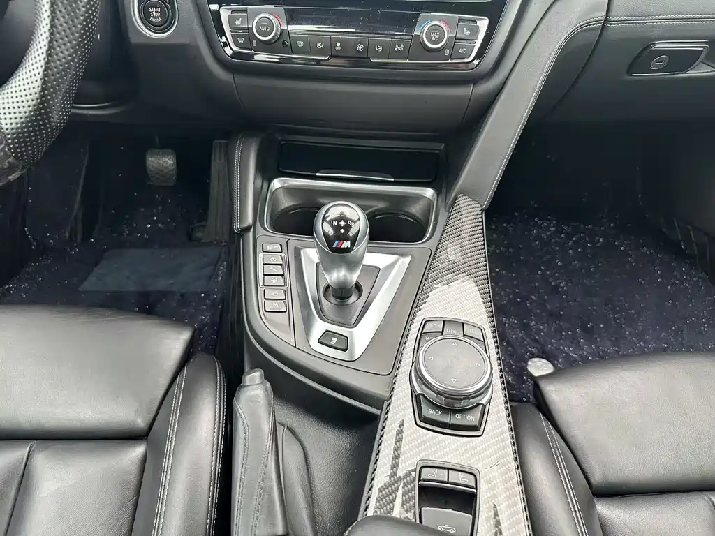 BMW M4 — миниатюра 8