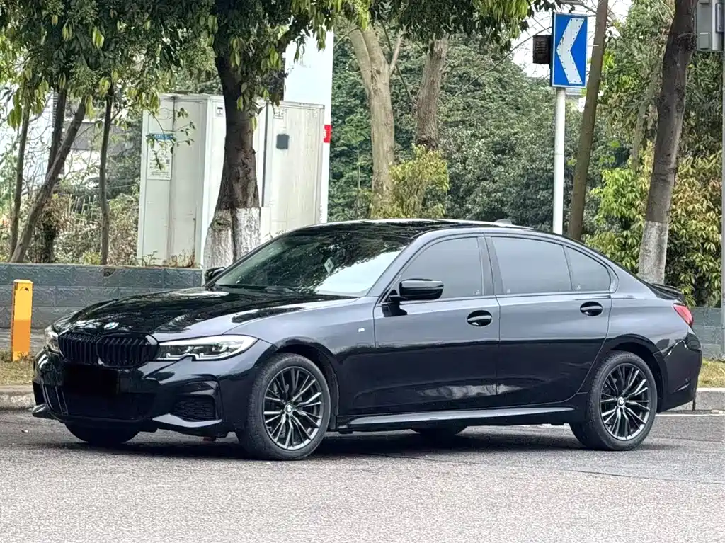 BMW 3 Series 2022