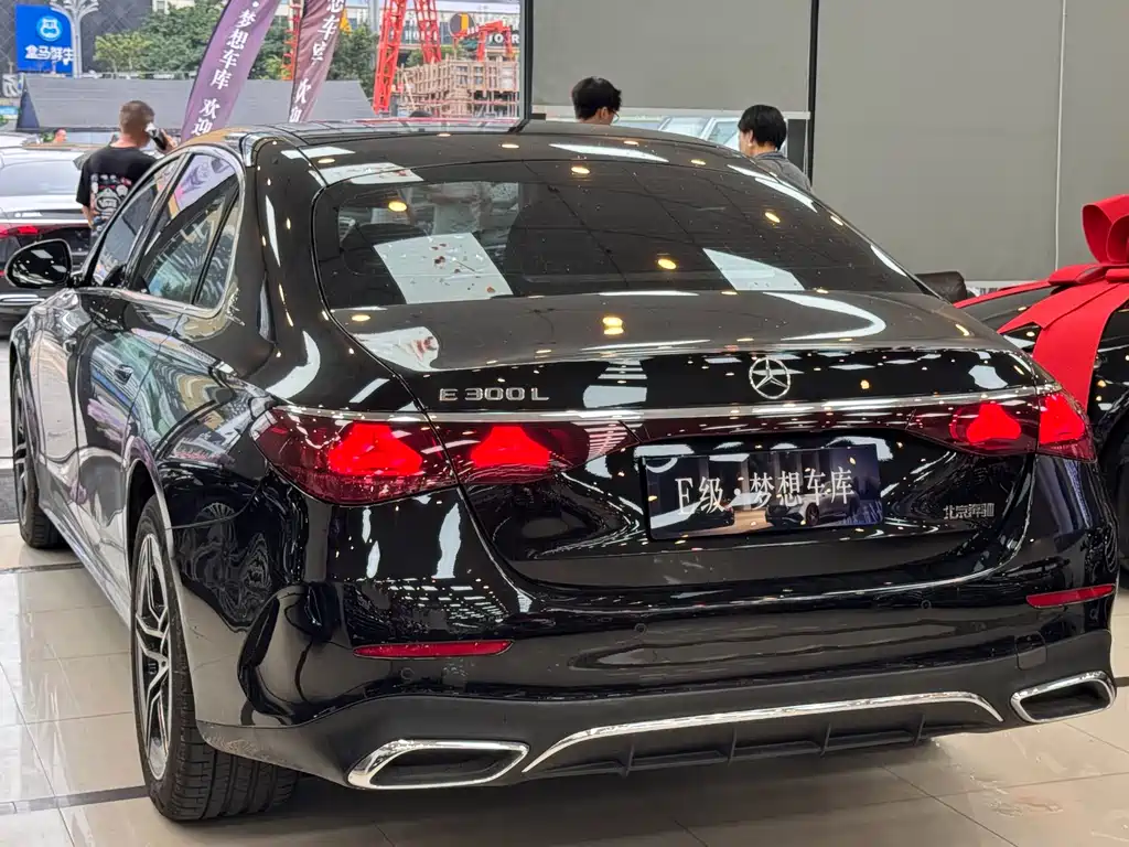 Mercedes-Benz E-Class E 2025 E 300 L Luxury Sport