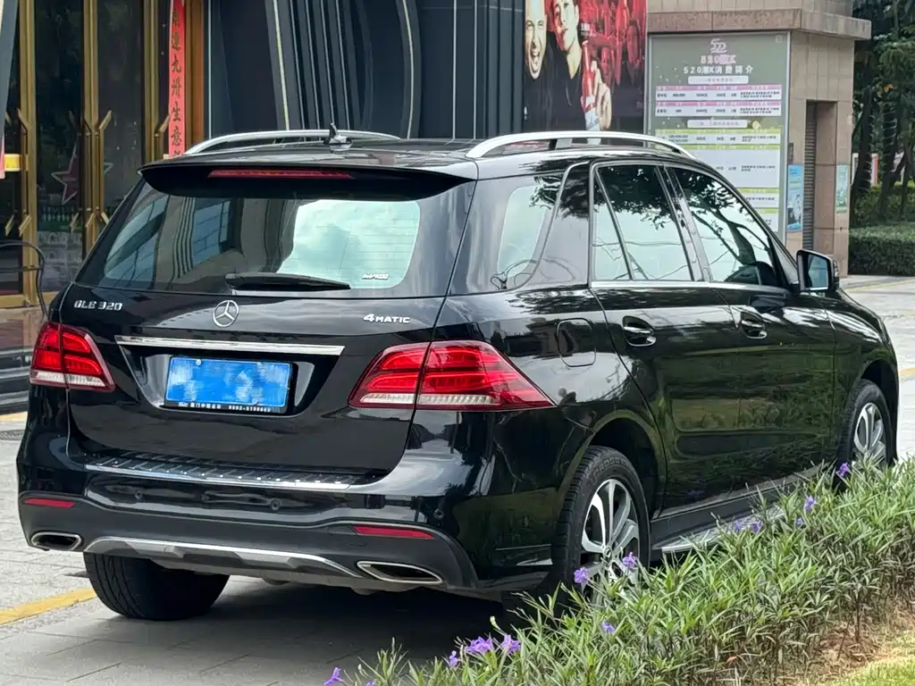 Mercedes-Benz GLE (Import) — миниатюра 3