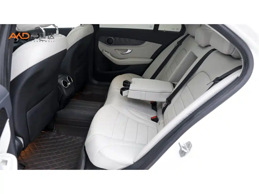 Mercedes-Benz C-Class — миниатюра 7