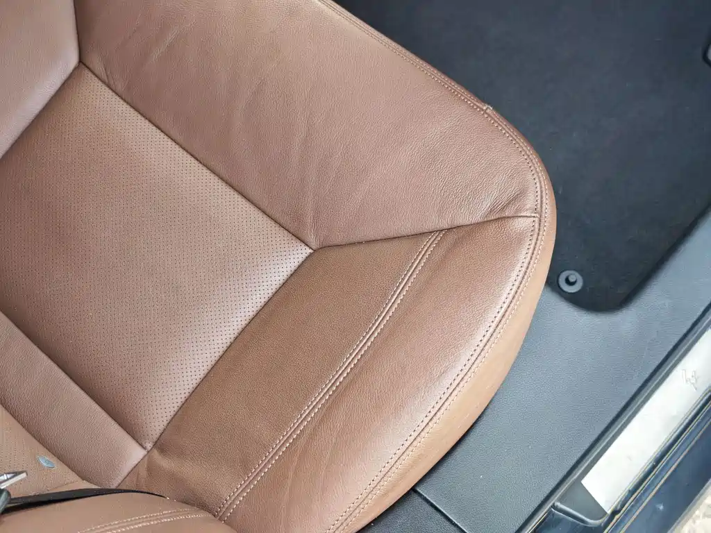 Hongqi Hongqi H7 — миниатюра 17