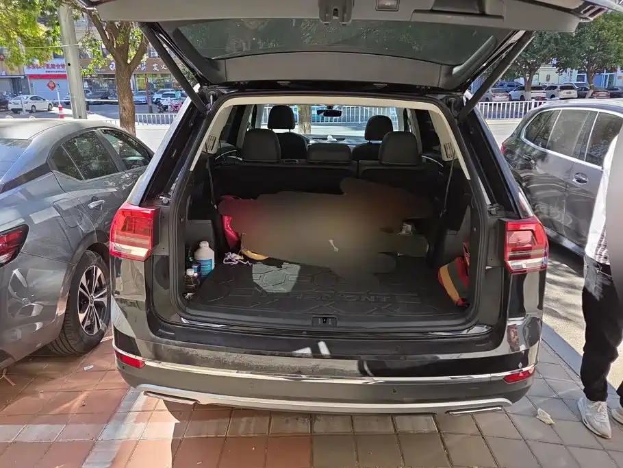 Volkswagen Teramont — миниатюра 4
