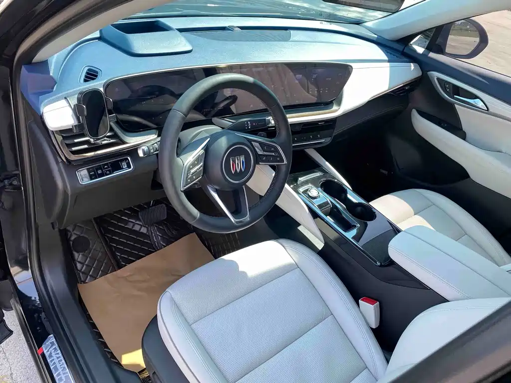 Buick Envision Plus — миниатюра 6