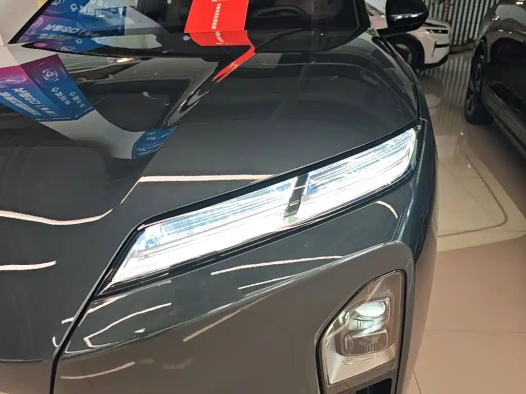 NIO ES8 — миниатюра 24