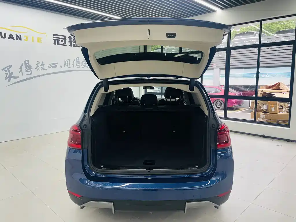 BMW iX3 — миниатюра 14