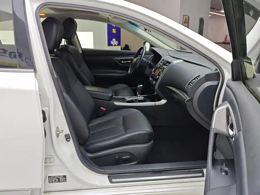 Nissan Teana — миниатюра 8