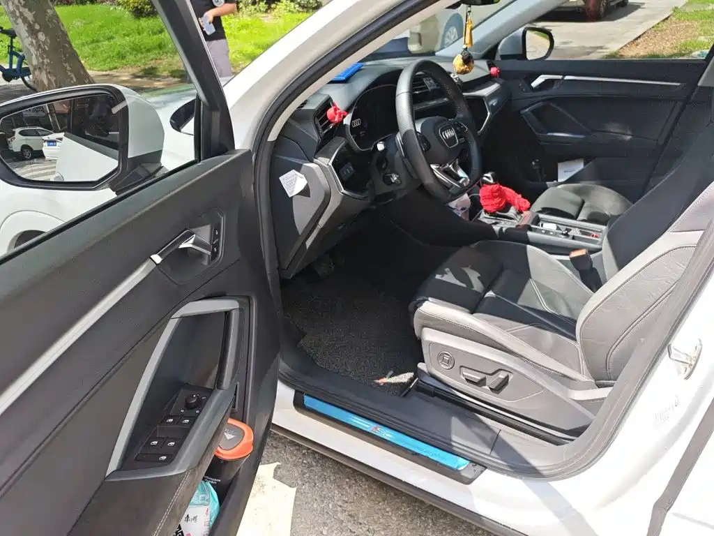 Audi Q3 Sportback — миниатюра 12