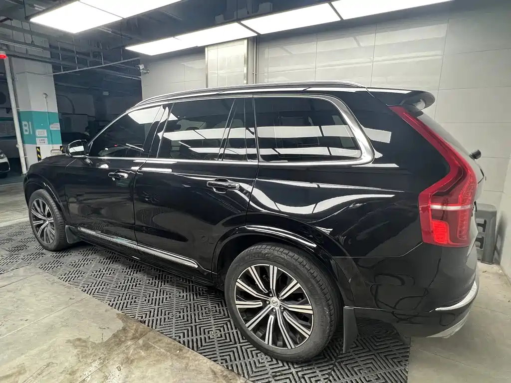 Volvo XC90 — миниатюра 3
