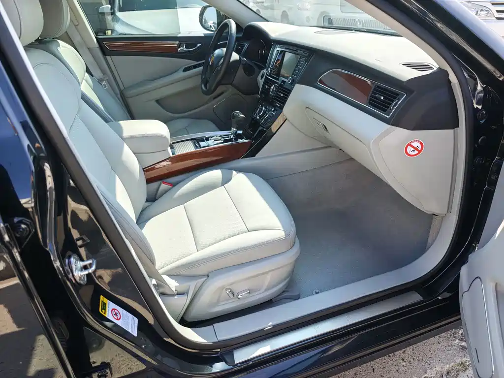 Hongqi Hongqi H7 — миниатюра 10