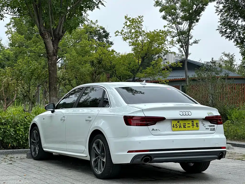 Audi A4L — миниатюра 11
