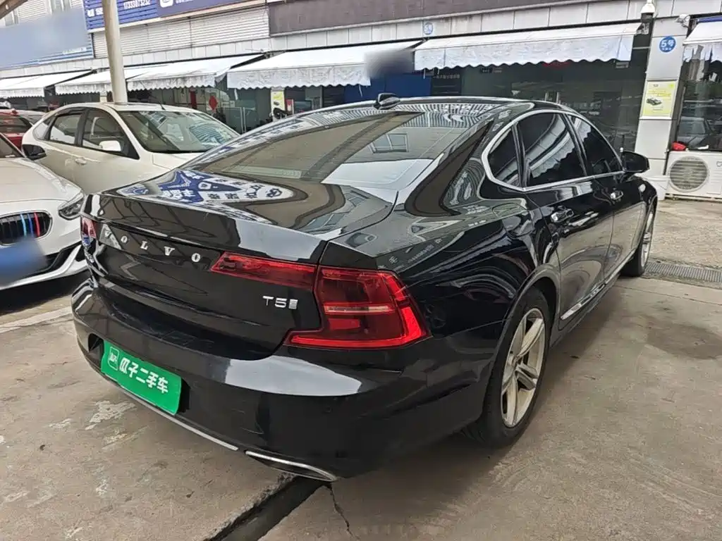 Volvo S90 — миниатюра 7