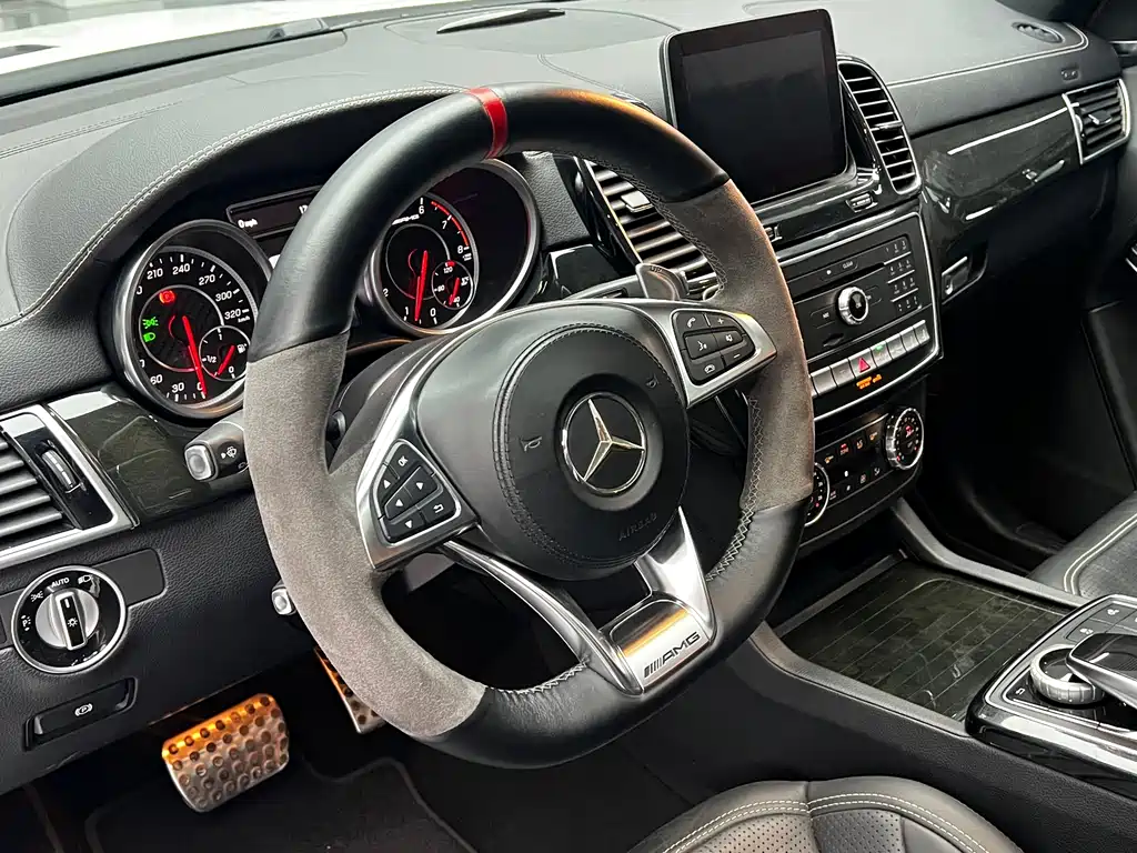 Mercedes-Benz GLS AMG — миниатюра 14