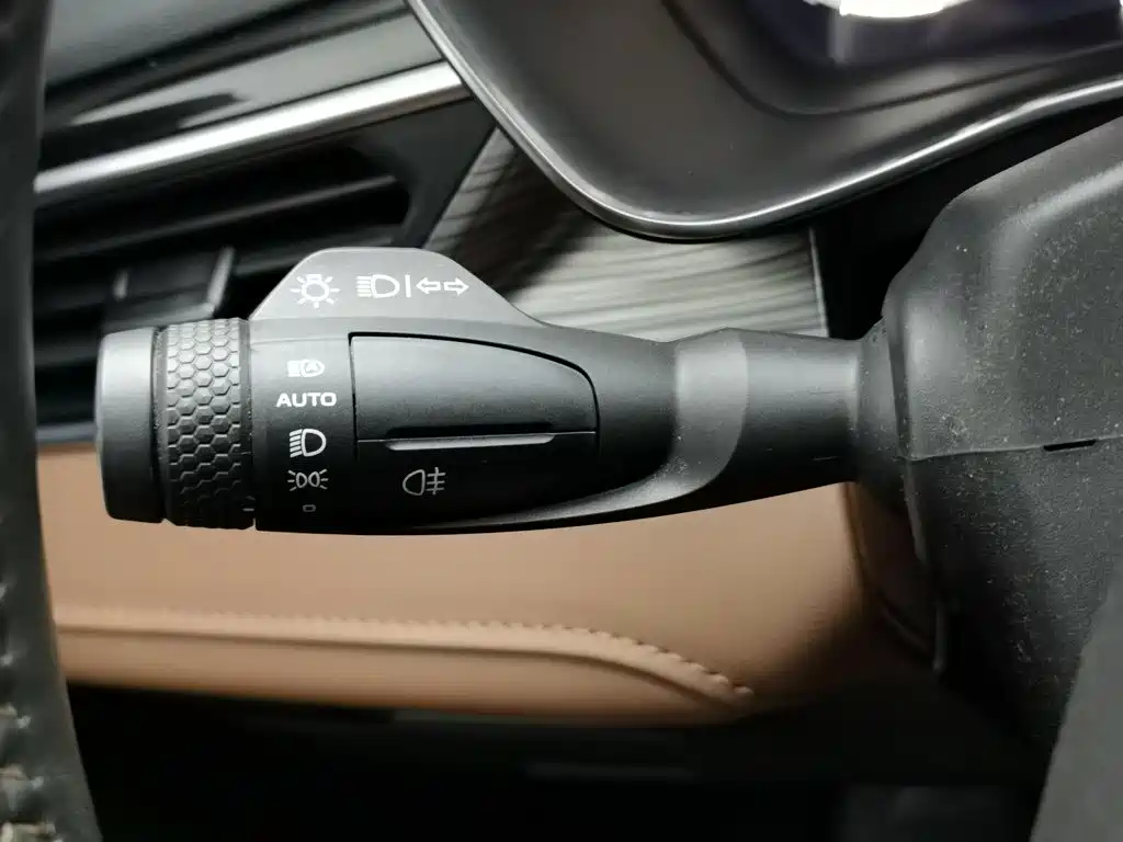 Geely Boyue — миниатюра 21