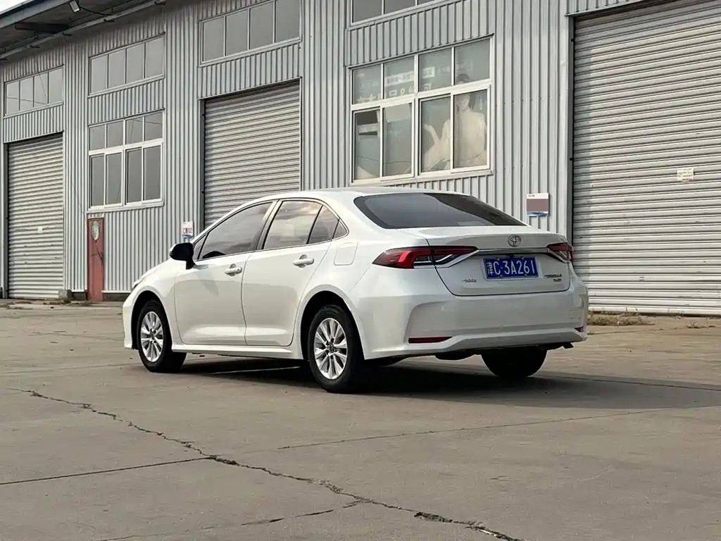 Toyota Corolla — миниатюра 6