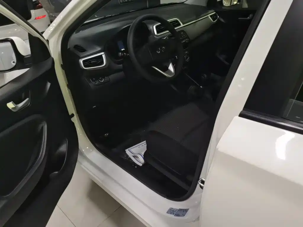 Hyundai Verna — миниатюра 15