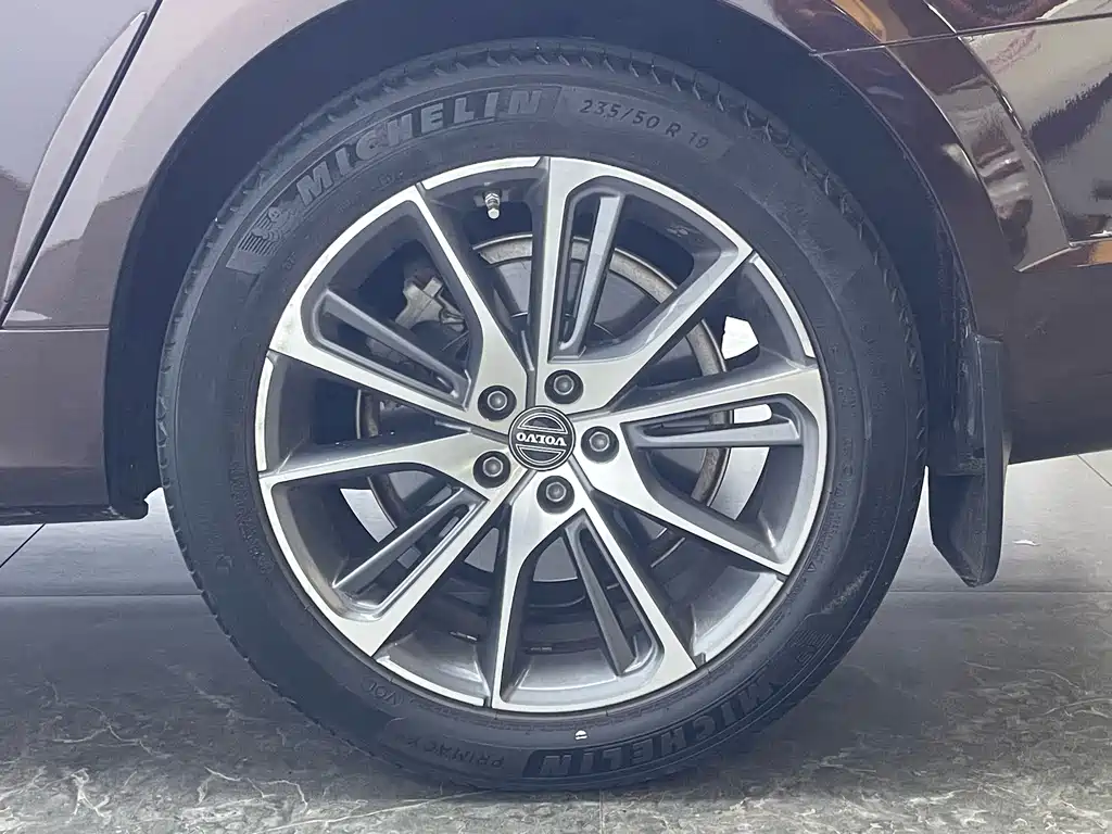 Volvo V90 — миниатюра 10
