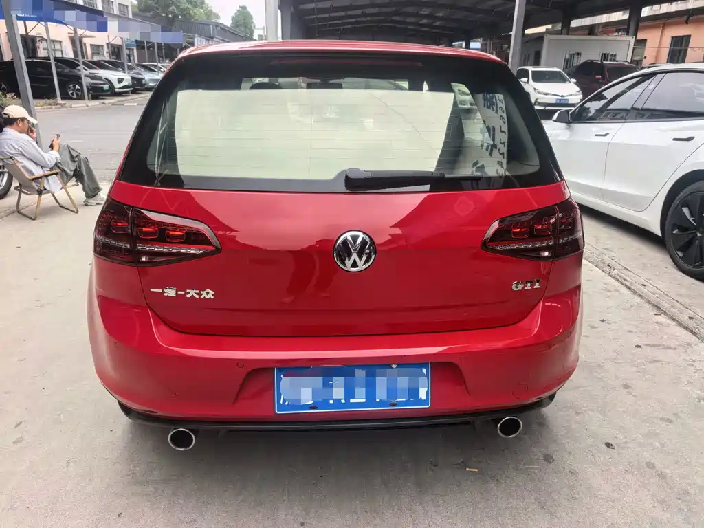 Volkswagen Golf GTI — миниатюра 14