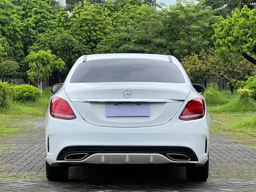 Mercedes-Benz C-Class — миниатюра 5